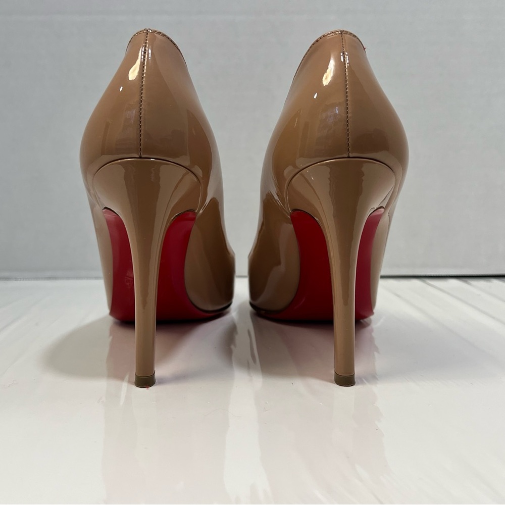 Louboutin “Kate” Beige Patent Pumps - Size 37 (US 7)